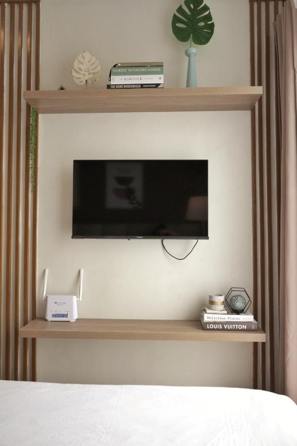 Quince Studio W/ Balcony Orochi Staycation Ph At Loop Tower Cdo Cagayan de Oro Esterno foto